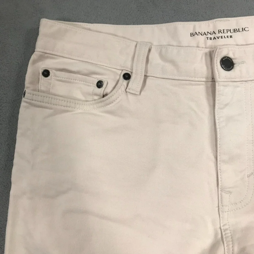 Banana Republic Pants Mens 31x30 Beige Traveler Chino Straight Stretch slim Fit